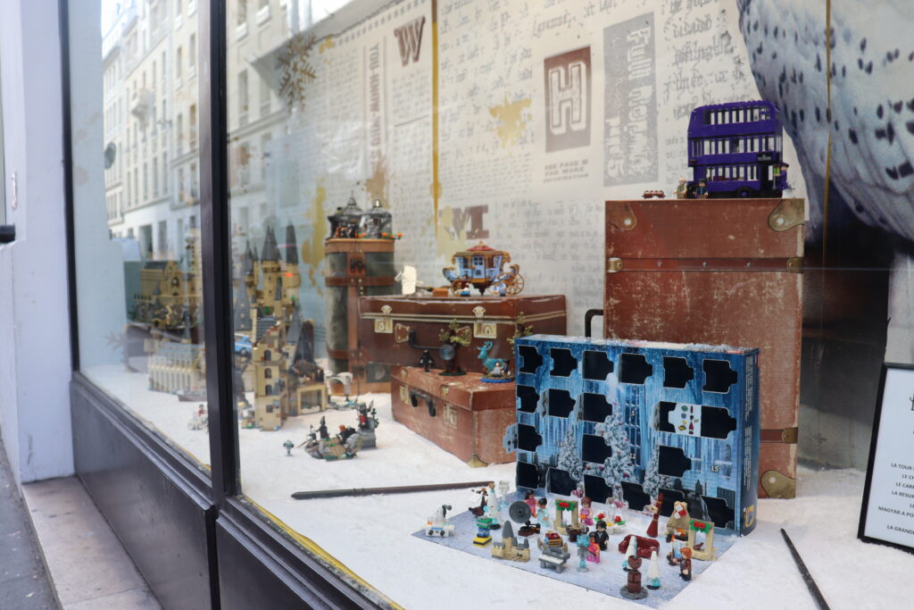 vitrine boutique harry potter paris jouéclub